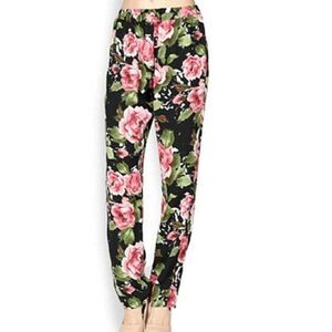 Active U.S.A Rose Harem Pants Size Small